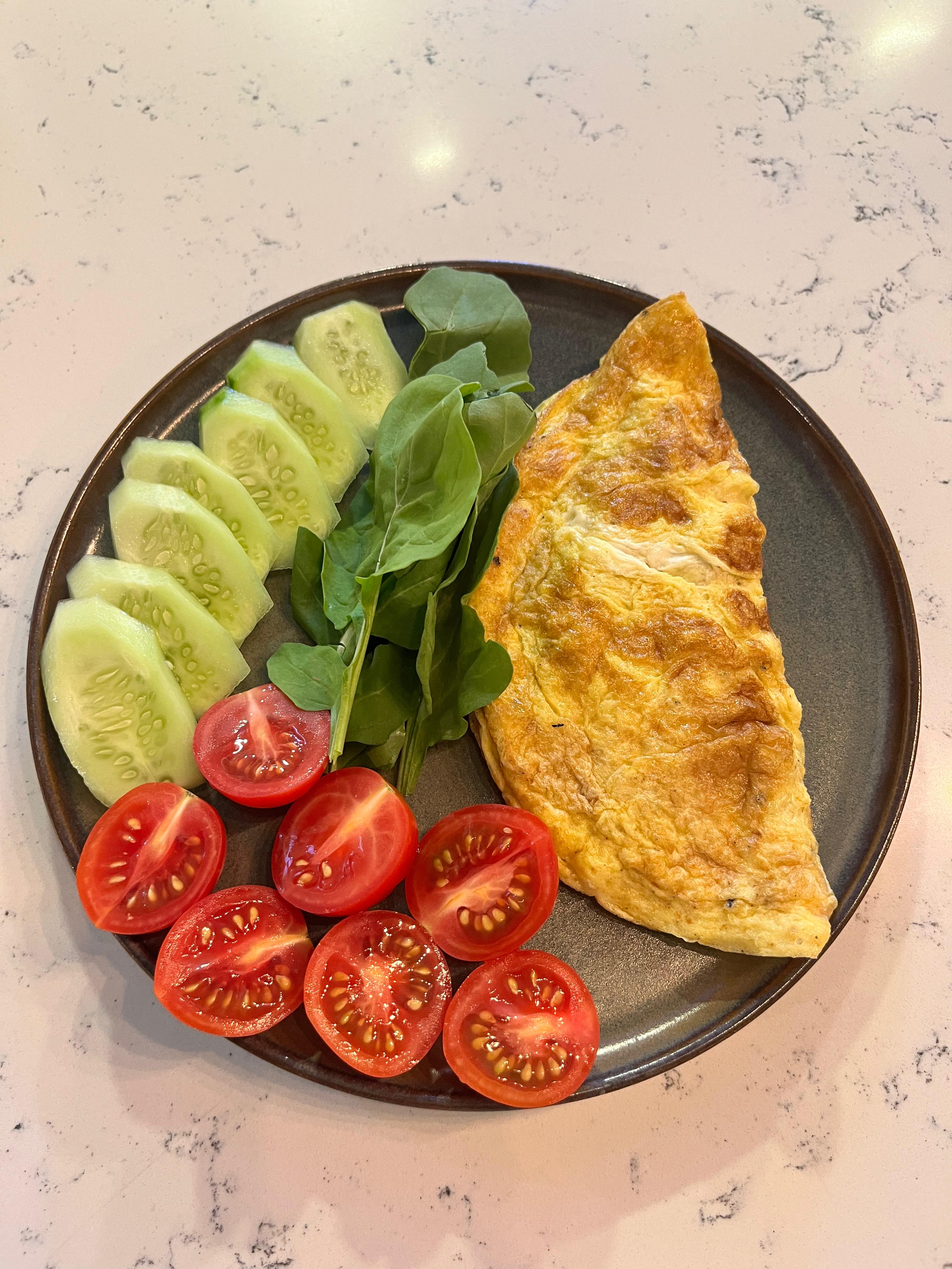 <p>Kaşarlı baharatlı omlet </p>
