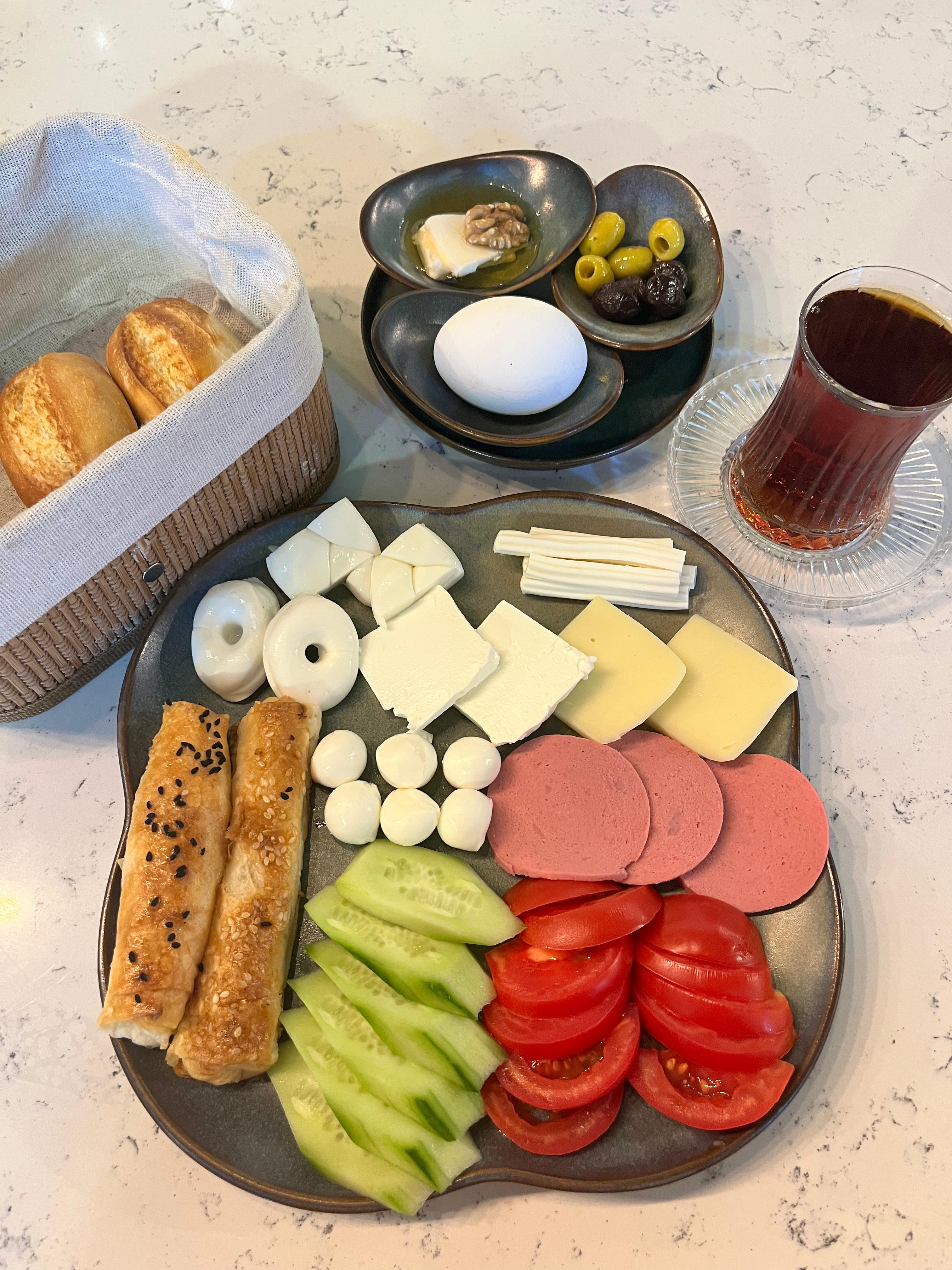 <p>Hızlı Kahvaltı Tabağı </p>
