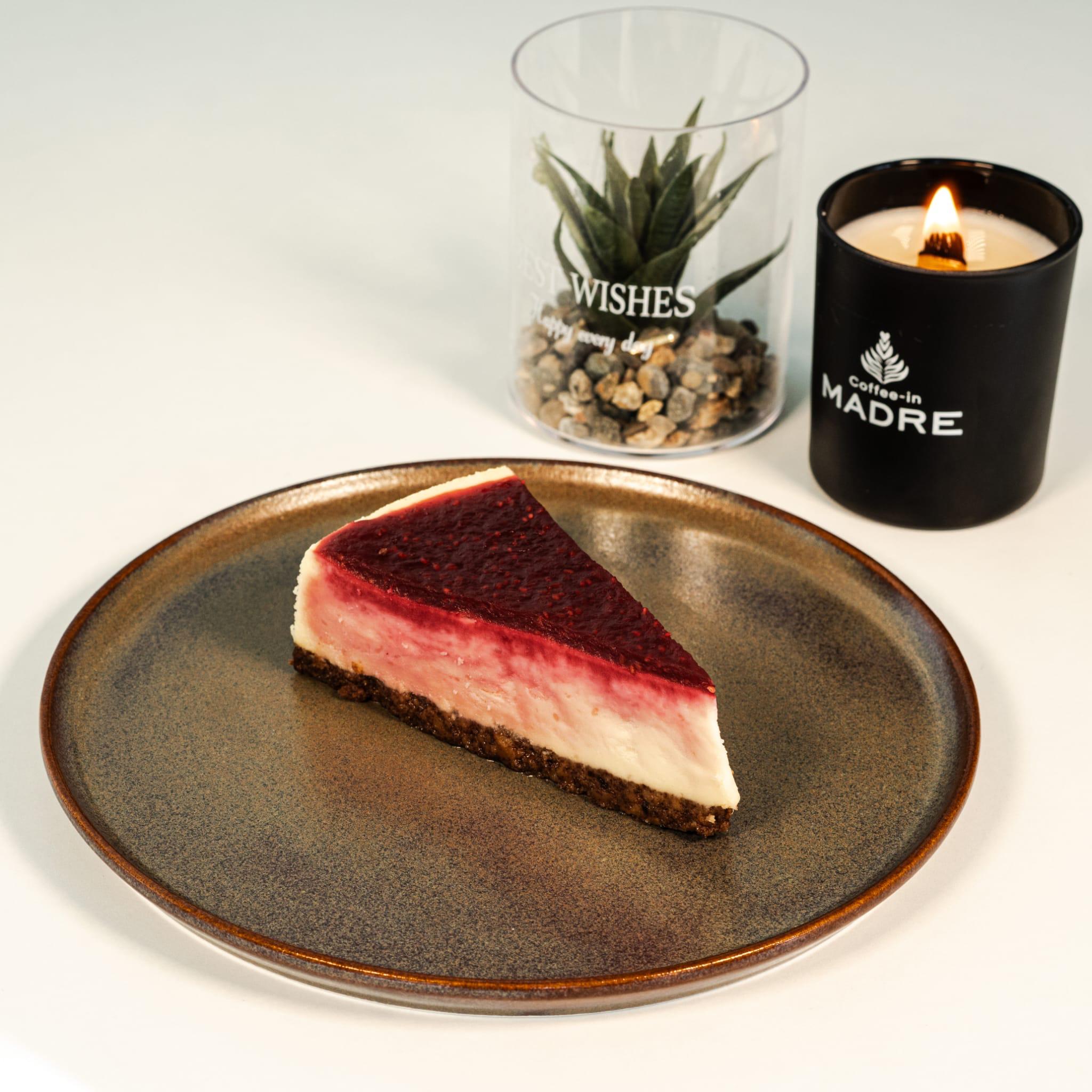 <p>Frambuaz Cheesecake</p>
