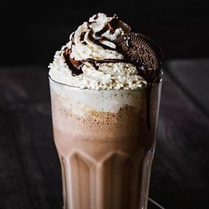 <p>Çikolatalı Milkshake</p>
