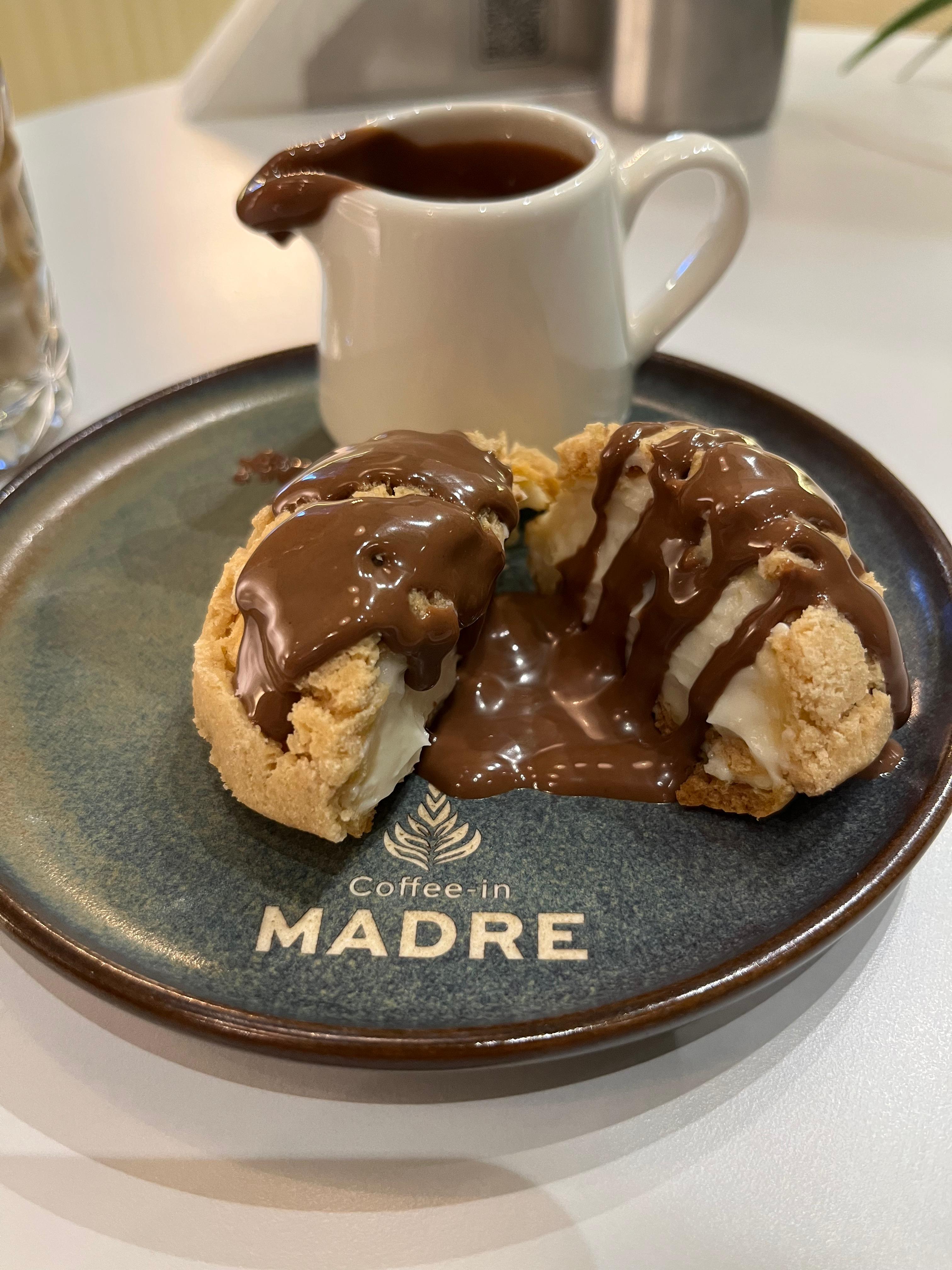 <p>Fransız Ekler </p>
